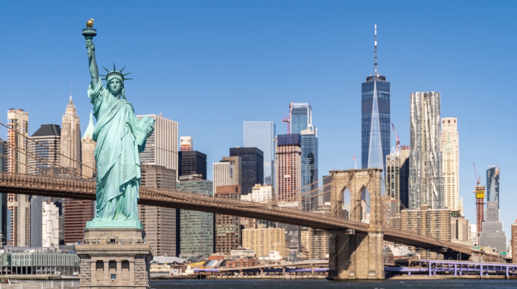 brooklyn-bridge-statue-liberty.jpg